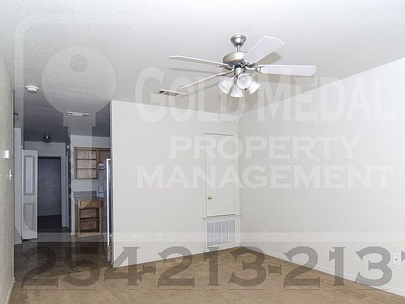 5th image of 401 W Avenue E APT E