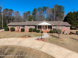 460 Auburn Dr, Alexander City, AL 35010