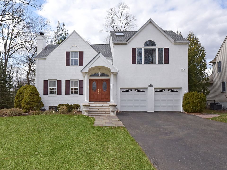1st image of 57 Canterbury Dr