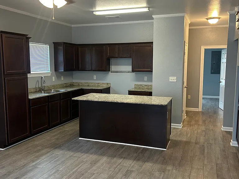 5390 Paige St — Photo 5