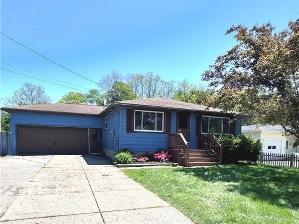 9357 Steffi Dr, Angola, NY 14006