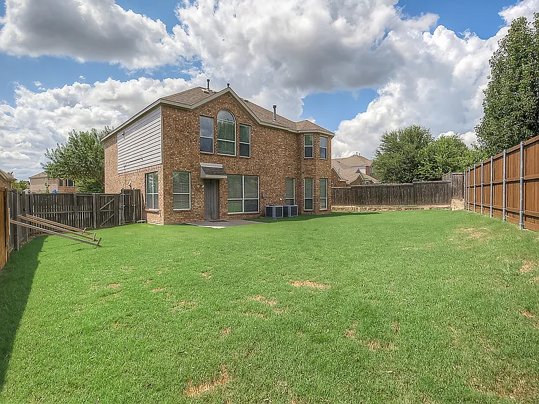 2609 Monroe Dr — Photo 36