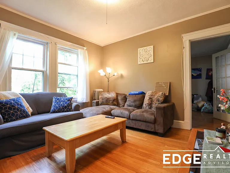 29 N Crescent Cir — Photo 5