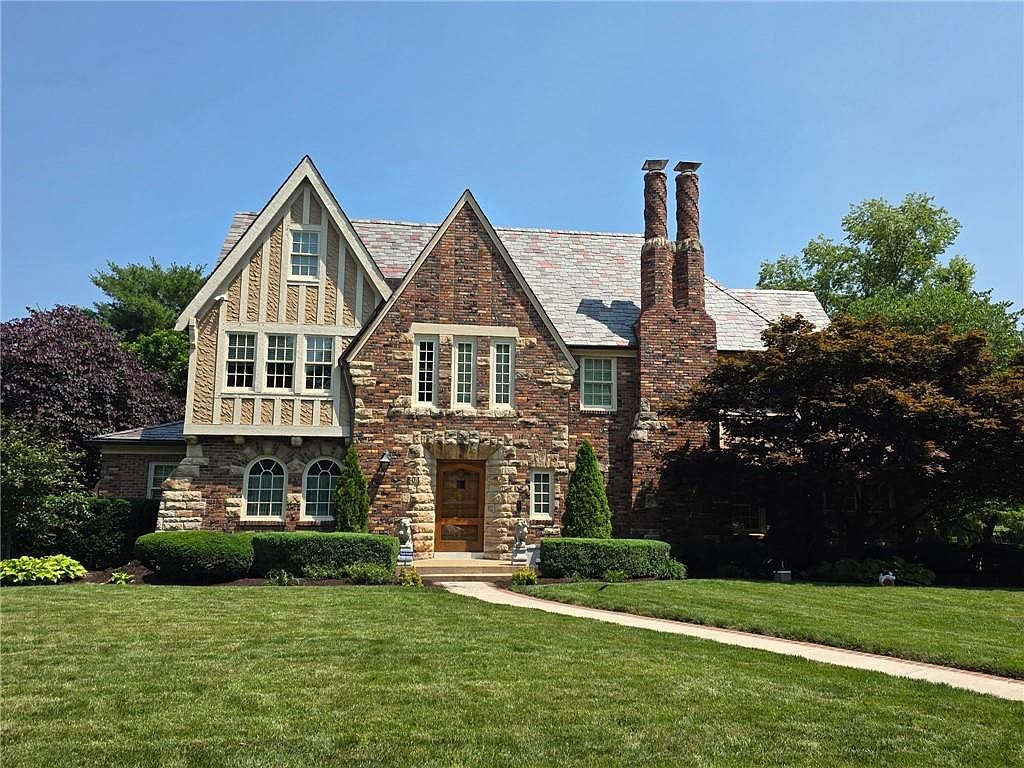 804 W 64th Ter, Kansas City, MO 64113 | Zillow