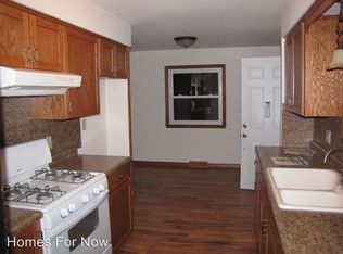 809 Montana Ave E, Saint Paul, MN 55106