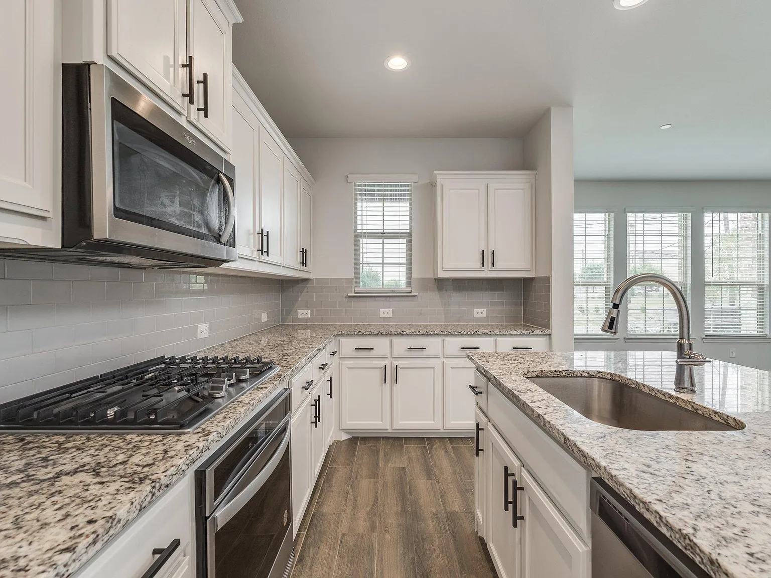 3 bed, 1773 sqft, $2,550 — Photo 4