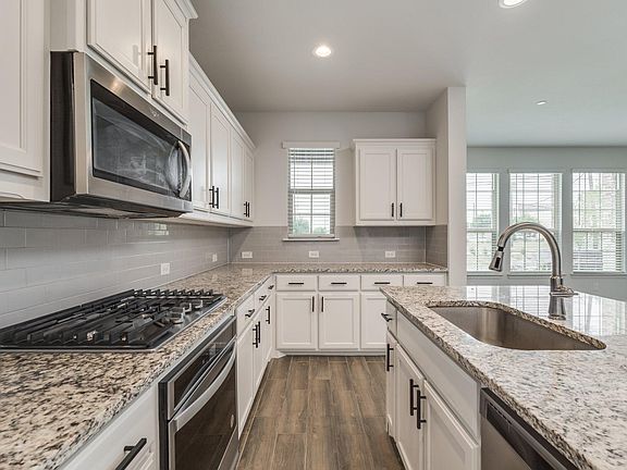 4th image of 6805 Andrew Dr