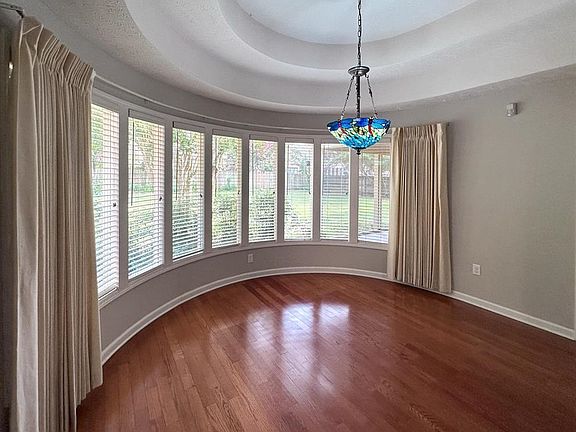 3rd image of 479 E Lawnwood Dr