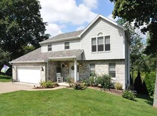 154 Edgewater Dr, Monaca, PA 15061