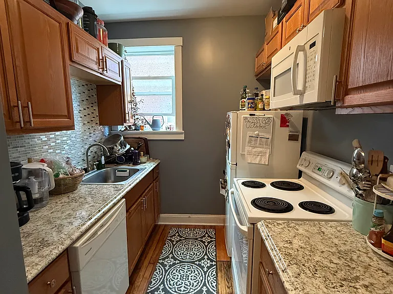 5225 Bancroft Ave — Photo 12