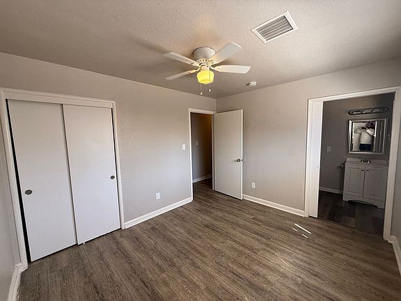 5th image of 9549 Eastview Dr