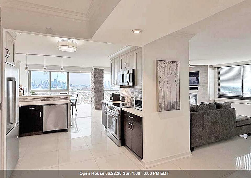 1st image of 380 Mountain Rd APT 2113