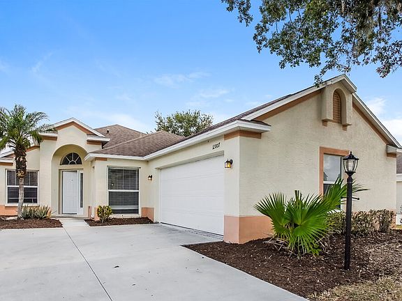 3rd image of 12807 Nightshade Pl