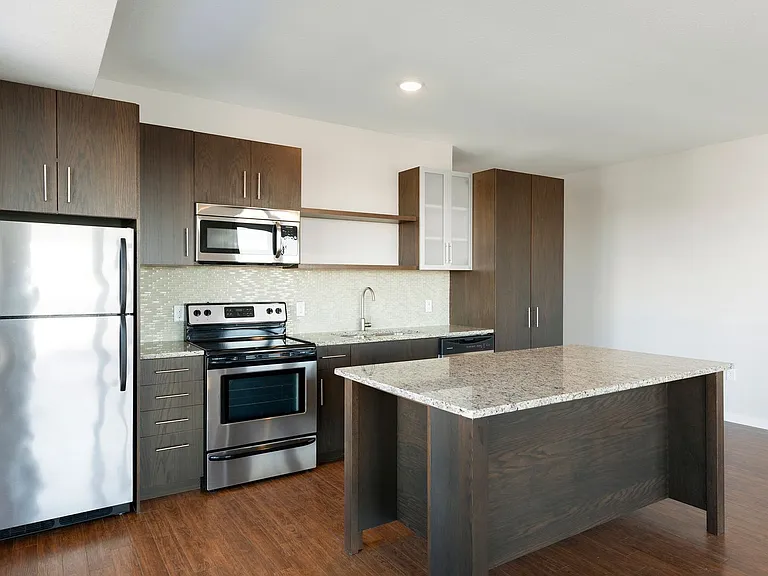 East River Apartments — Photo 18