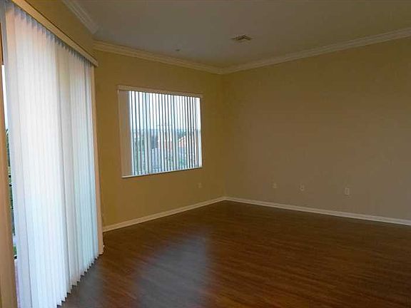 3rd image of 4600 SW 160th Ave APT 639