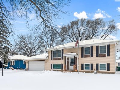 7466 Melody Dr NE, Fridley, MN, 55432