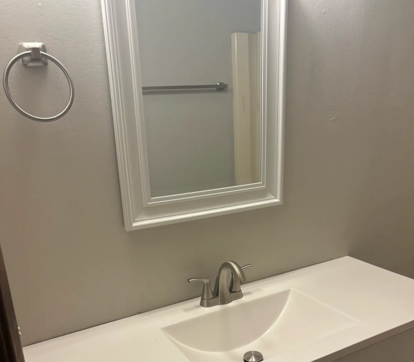 2 bed, 900 sqft, $560 — Photo 2