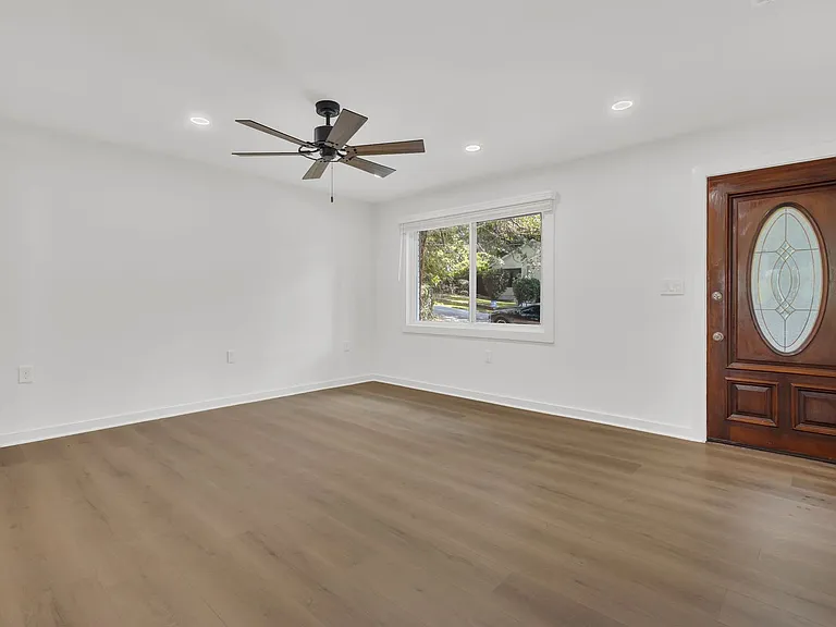 1148 Lookout Ave NW — Photo 17