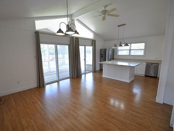 5th image of 807 W Lakeshore Dr