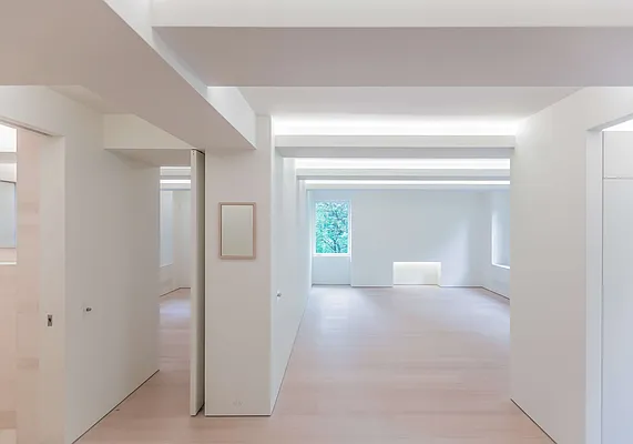 Sold by Siddhartha K. Mukherjee, LREB | media 10