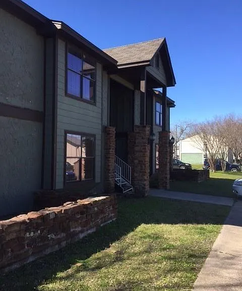 4400 Boyett St #A — Photo 1