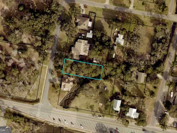 102 Bartlett St, Saint Marys, GA 31558