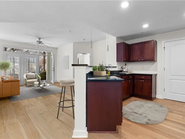 390 17th St NW Unit 1063, Atlanta, GA 30363