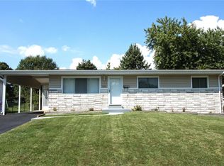 1325 Swan Dr, Florissant, MO