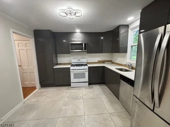 360 S South Orange Ave W, South Orange, NJ 07079