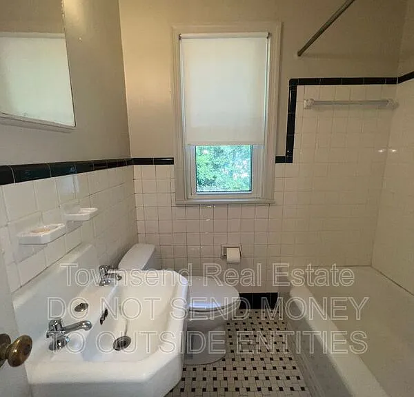 507 Martine Rd #3 — Photo 8