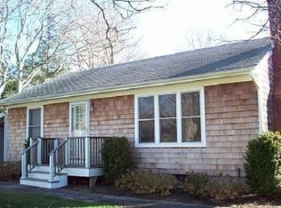 30 Fanning Ave, Hampton Bays, NY 11946