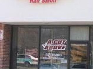 913 S Roselle Rd, Schaumburg, IL 60193