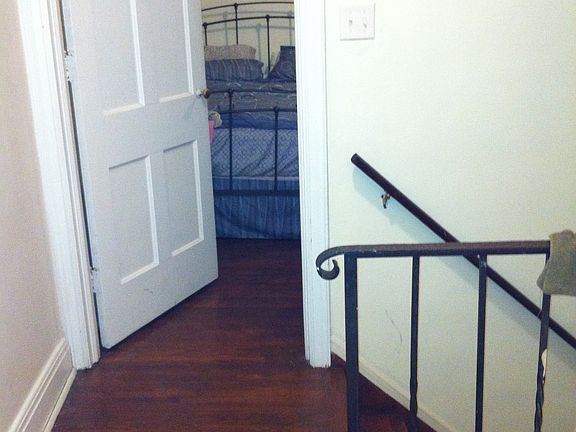 4th image of 1869 Franklin Park S