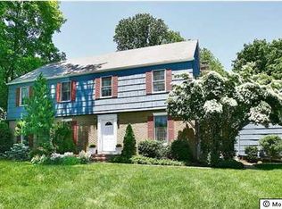 29 W Farm Rd, Middletown, NJ 07748