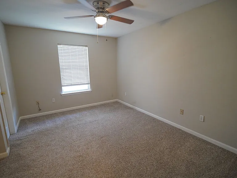 2788 Westbrook Ct — Photo 16