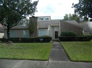 12223 Shelwick Dr, Houston, TX 77031