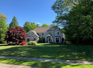 19 Settlers Dr, Lakeville, MA 02347