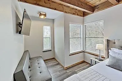 1013 Coventry Rd — Photo 14