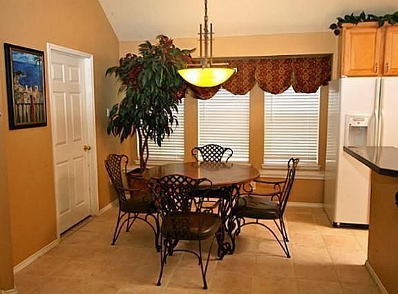 5th image of 2705 Grand Canyon Ct