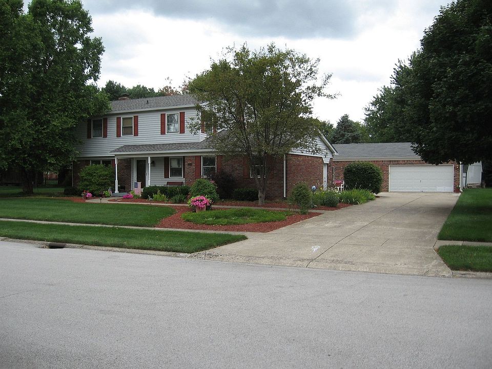 Beautifully landscaped yard