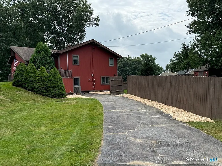55 White Oak Ln — Photo 11
