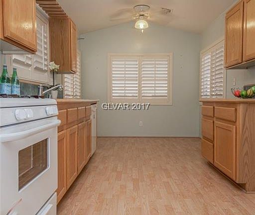 5th image of 5129 High Sage Ct