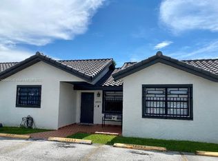 12071 SW 10th St #104, Miami, FL 33184