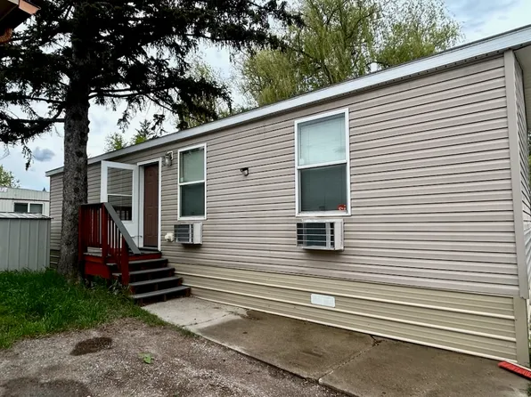 333 College Ave Trailer 17, Kalispell, MT 59901
