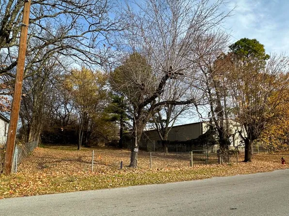 1549 Grays Ave, Batesville, AR 72501