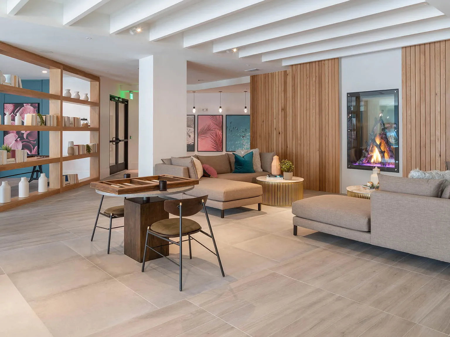 Essex Luxe Apartments — Photo 1