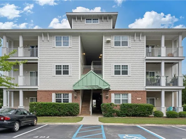 2469 Leytonstone Dr APT 207, Chesapeake, VA 23321