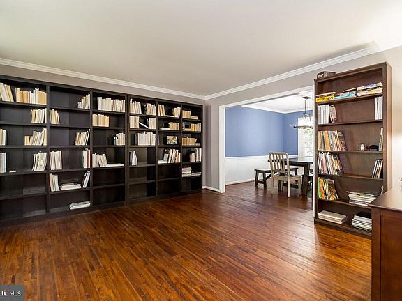 5th image of 4324 Berwick Pl