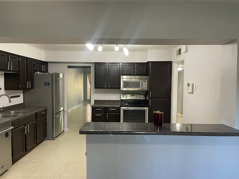 2 W Northern Ave #5 — Photo 32