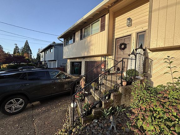 5th image of 15820 SE Harold Ave